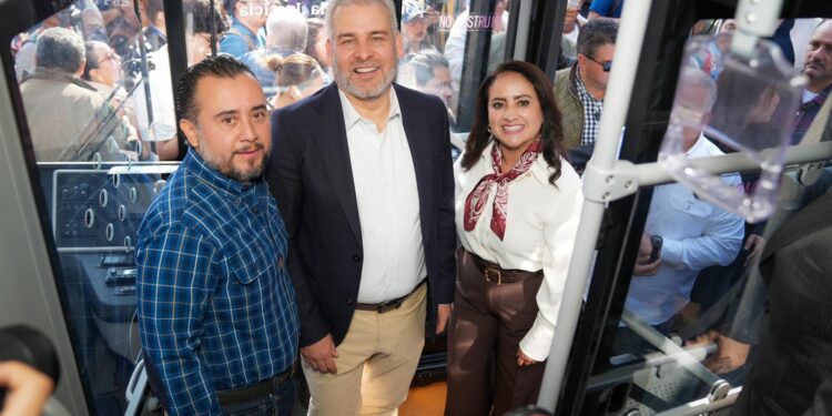 Morebús salda deuda histórica con el poniente de Morelia: Gladyz Butanda