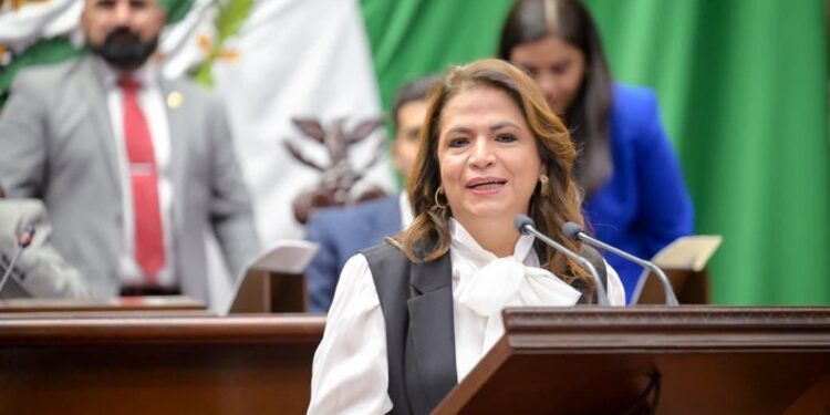 Fabiola Alanís propone reforma para fortalecer cooperativas y detonar empleo digno en Michoacán