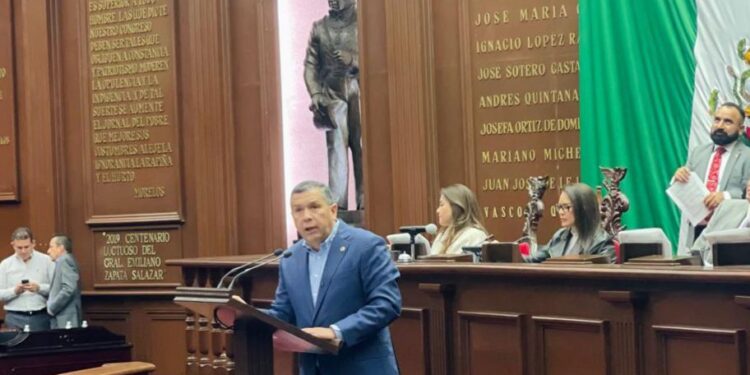 Barragán presenta iniciativa para compensar a quienes pierdan su vehículo por hechos violentos